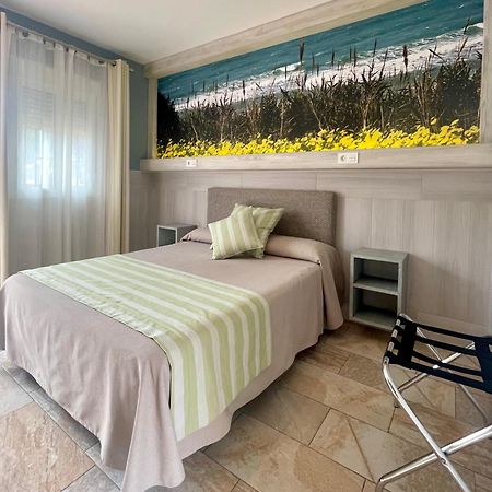 Hostal Noli チクラナ・デ・ラ・フロンテーラ エクステリア 写真