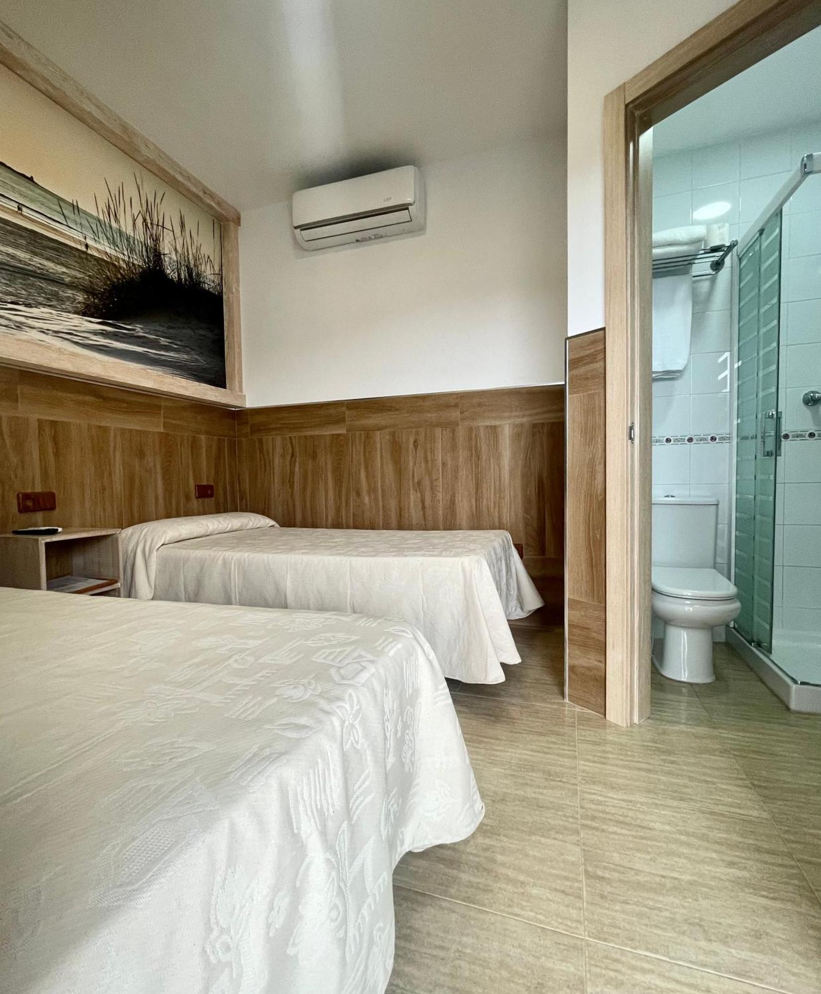 Hostal Noli チクラナ・デ・ラ・フロンテーラ エクステリア 写真