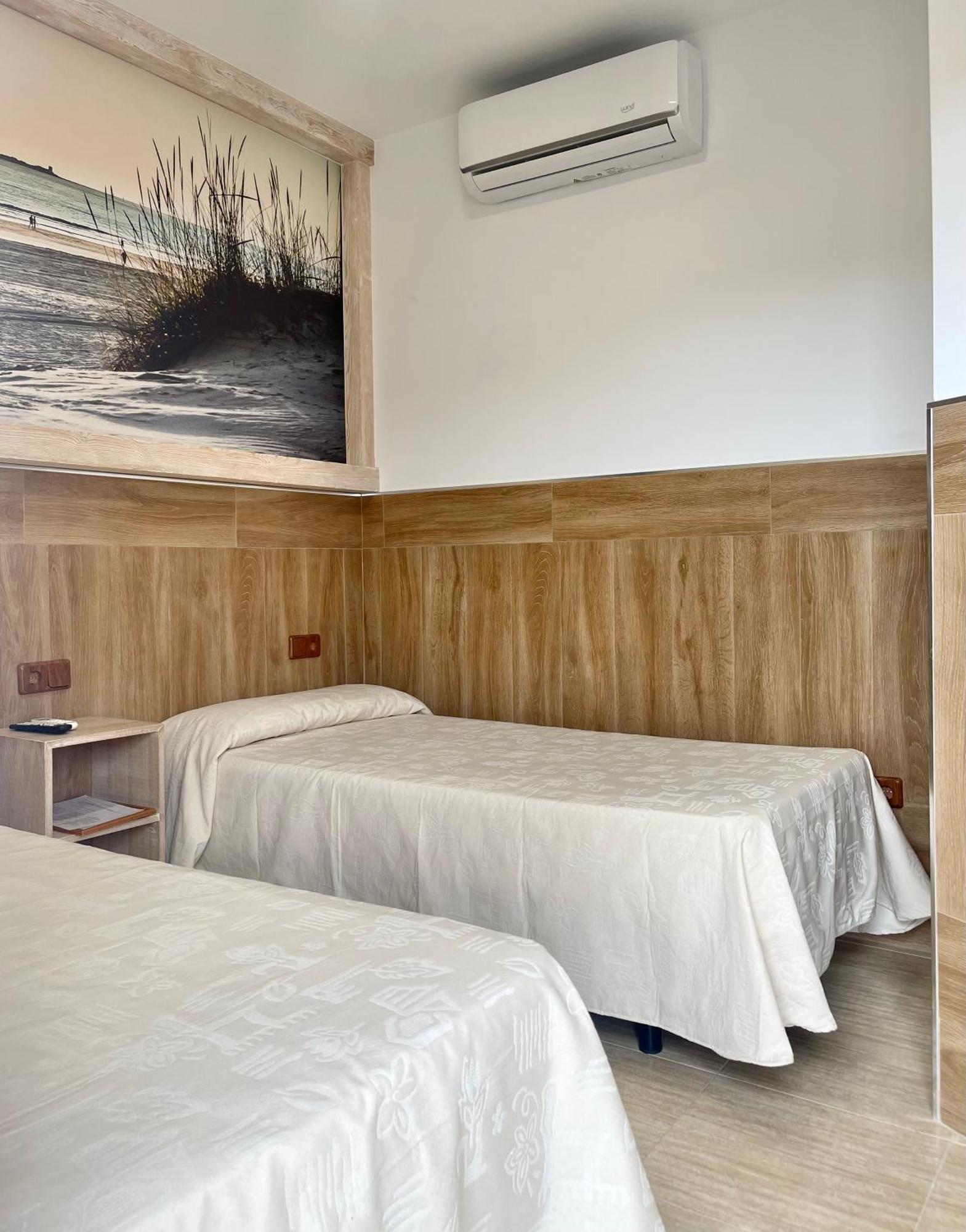 Hostal Noli チクラナ・デ・ラ・フロンテーラ エクステリア 写真